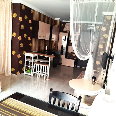 アパート Grosses Studio Olymp In Der Naehe Des Strandes Mit Eigenem Innenhof Und Zugang Zum Pool *